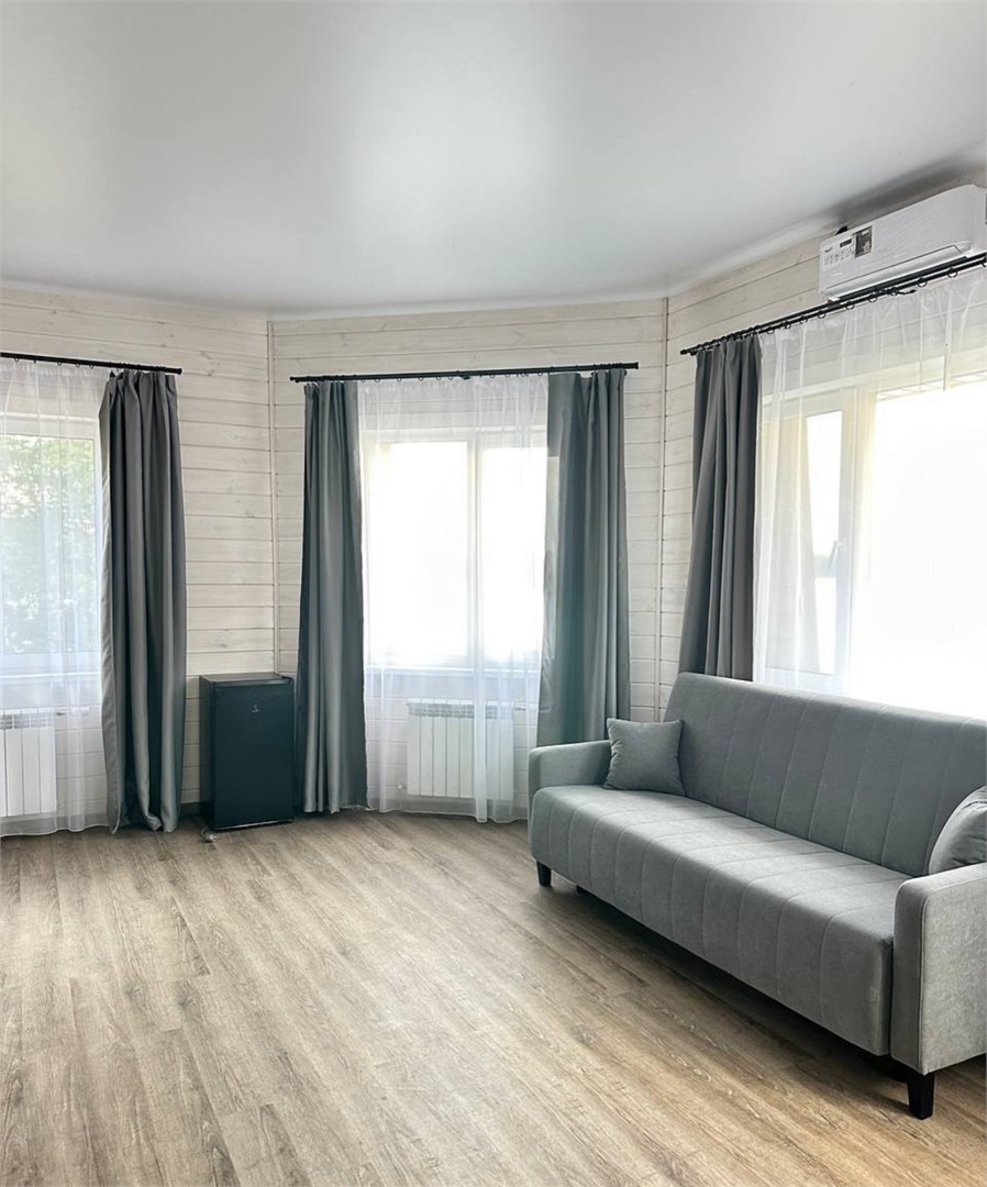 №12 Таунхаус панорамный вид на озеро с балконом , 2 этаж с кондиционером в Magic Club