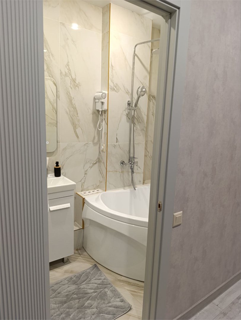 "Вип" с кроватью "King Size"  ванной и кухней в Самарская Ривьера