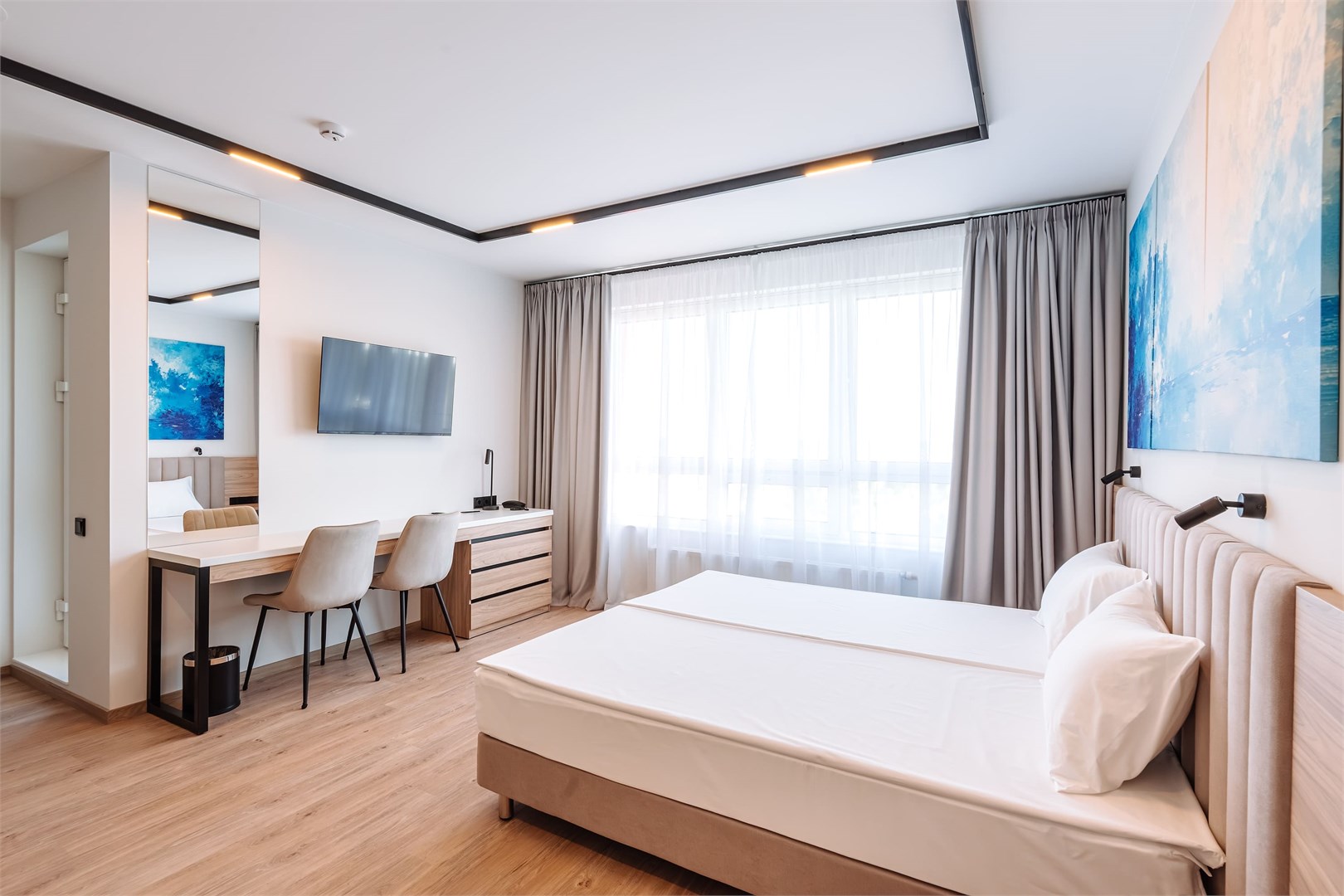 Делюкс с балконом в Тайвас