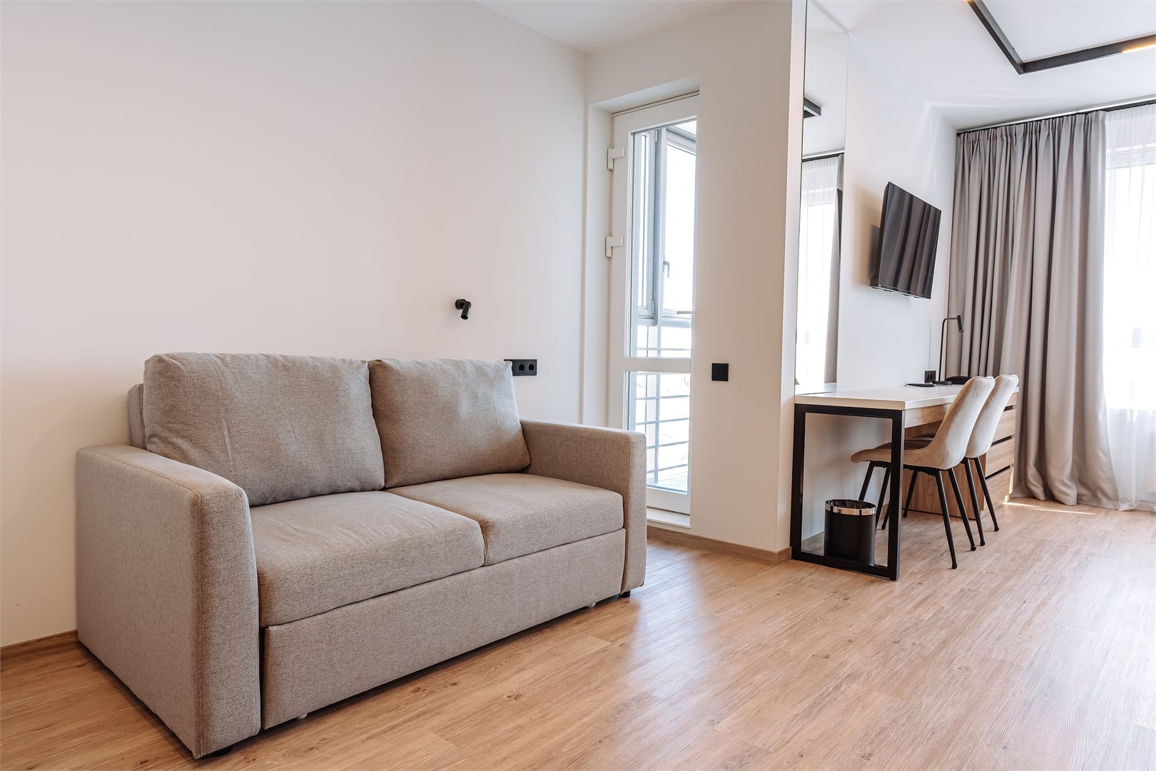 Делюкс с балконом в Тайвас