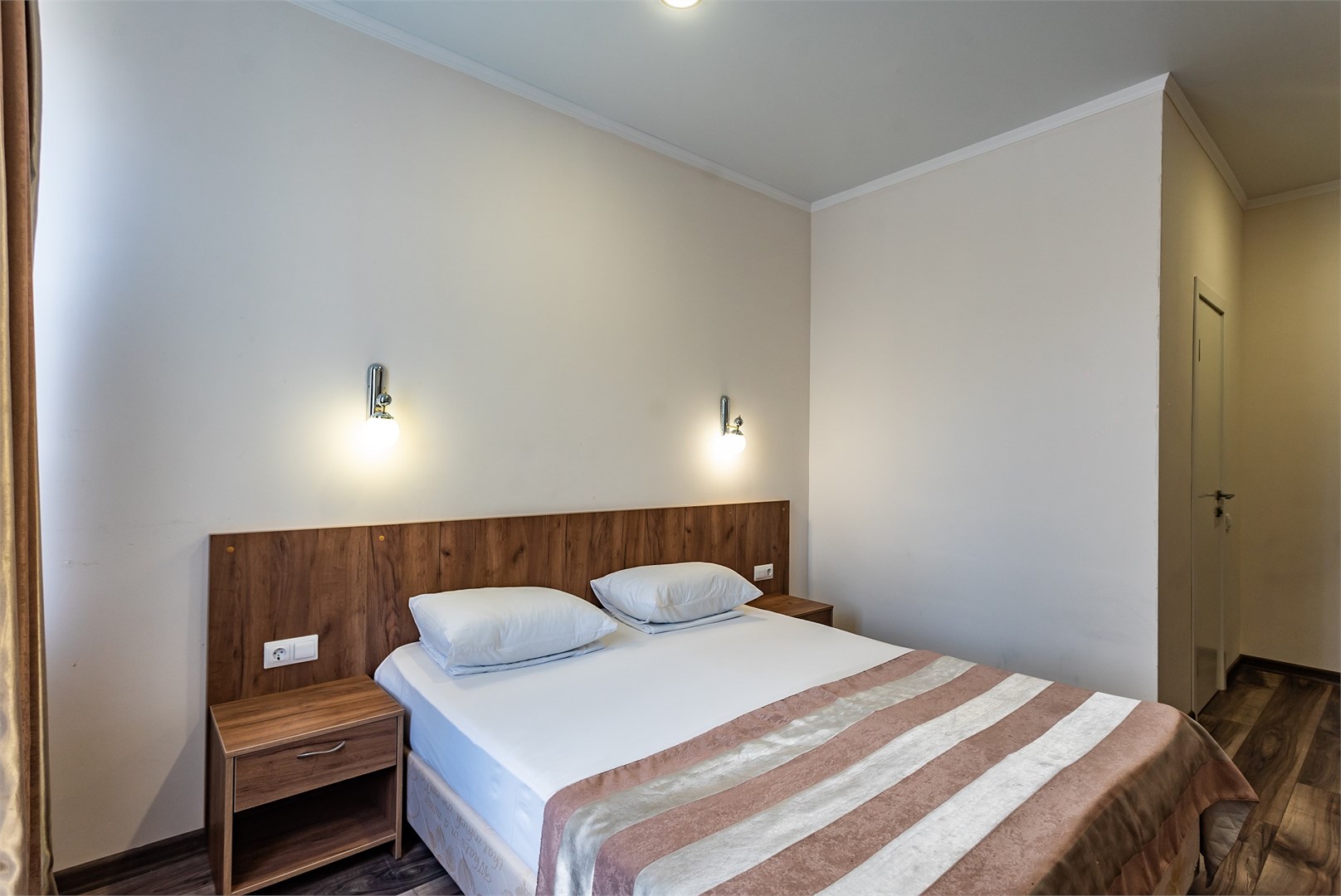 Однокомнатный двухместный номер без балкона "Эконом" в Русь