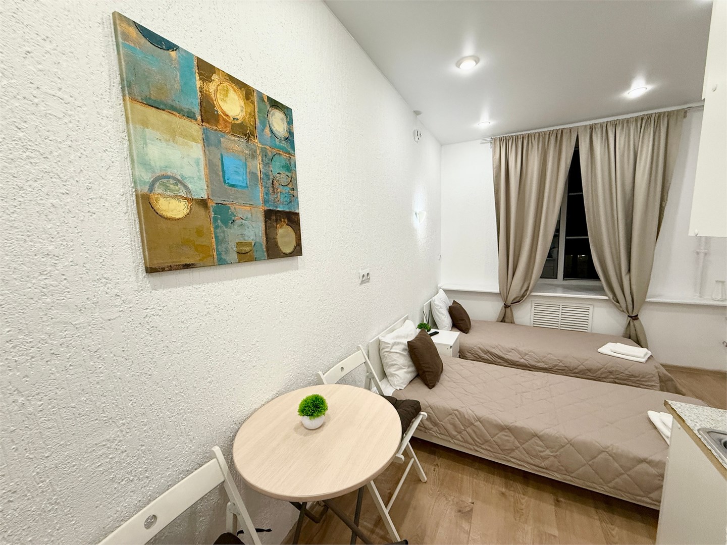 Улучшенная студия с двумя раздельными кроватями в Green Grape SyncotelHome