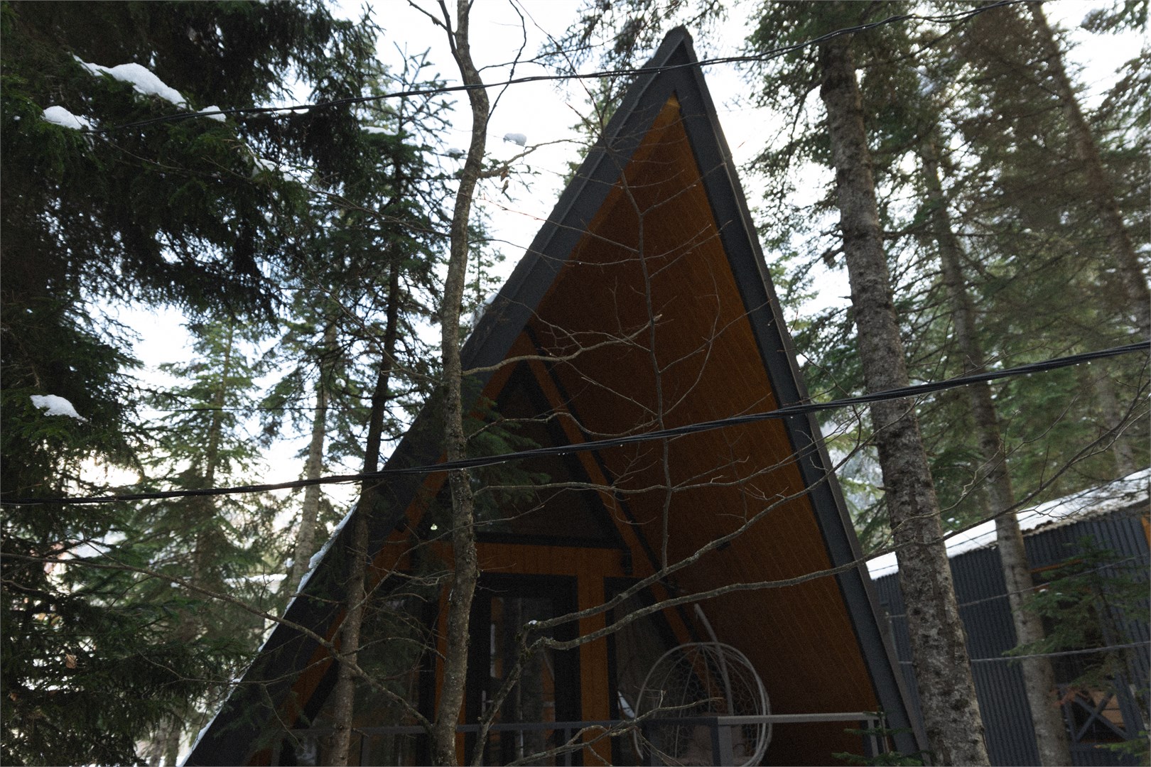 Домик A-frame лесной в Времена года Village