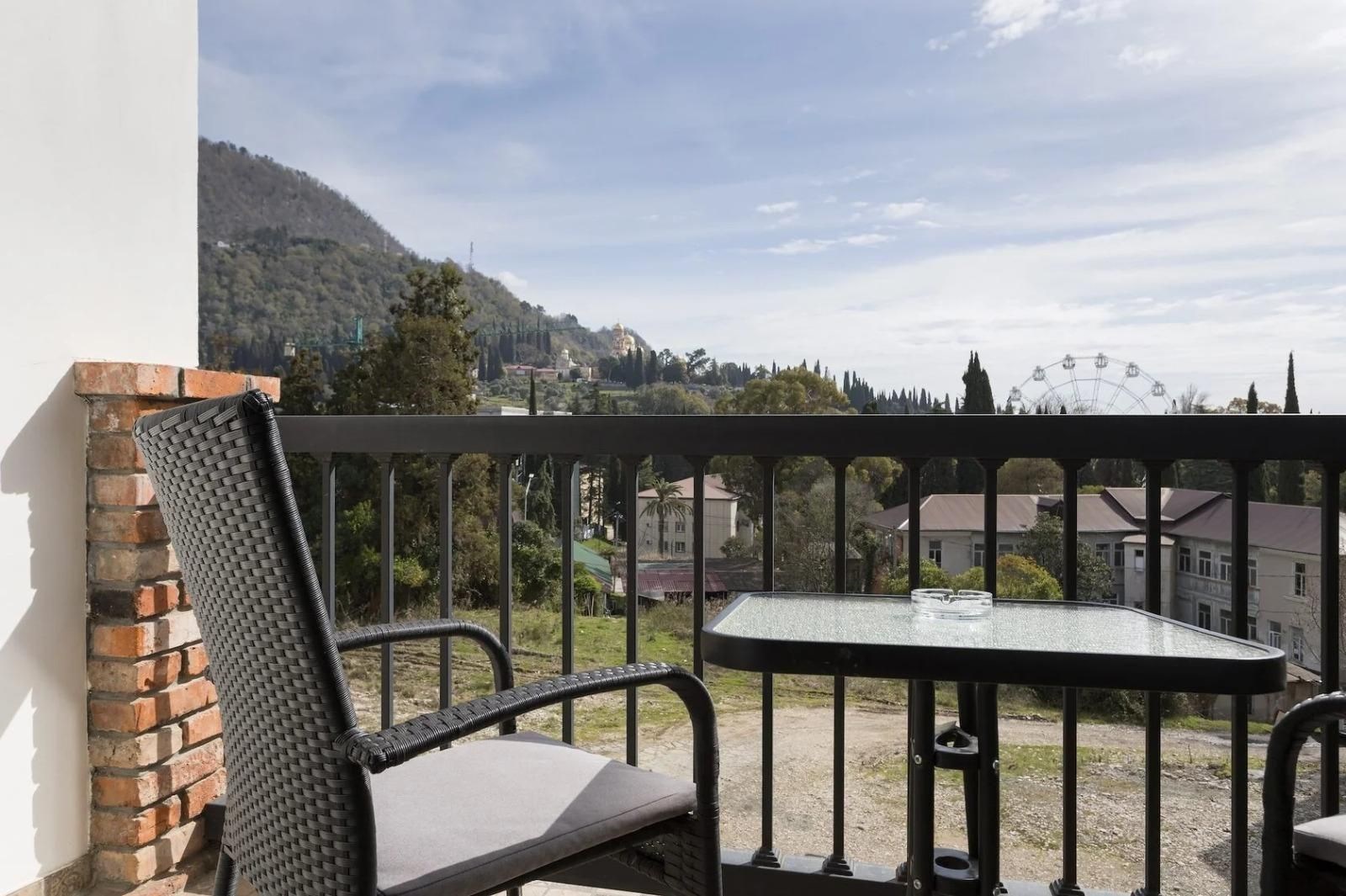 Делюкс с красивым видом и балконом в Loft