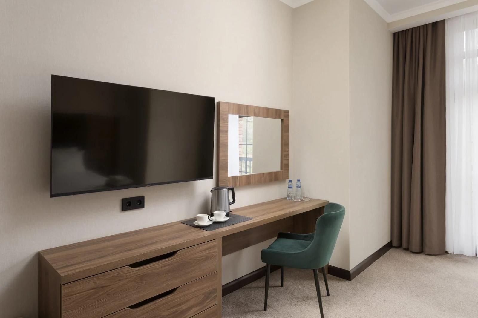 Делюкс без балкона, вид во двор в Loft