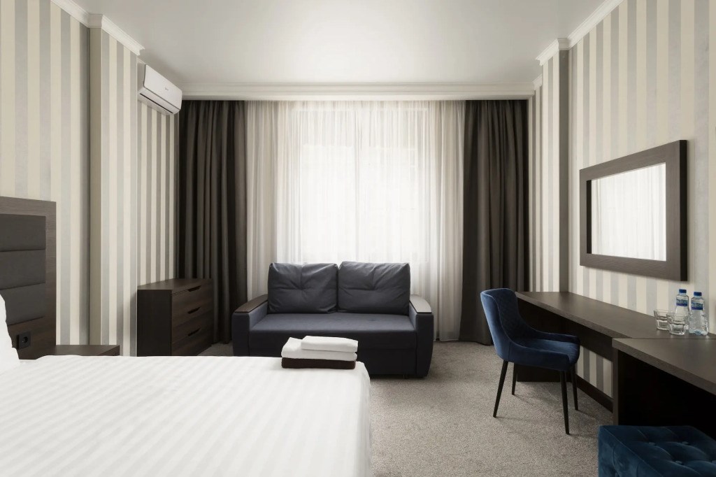 Семейный номер без балкона вид во двор в Loft