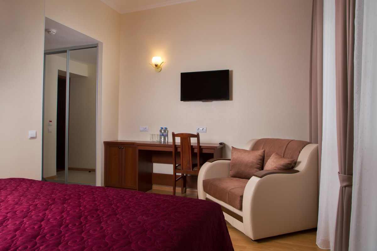 DBL Comfort в Avetpark Hotel