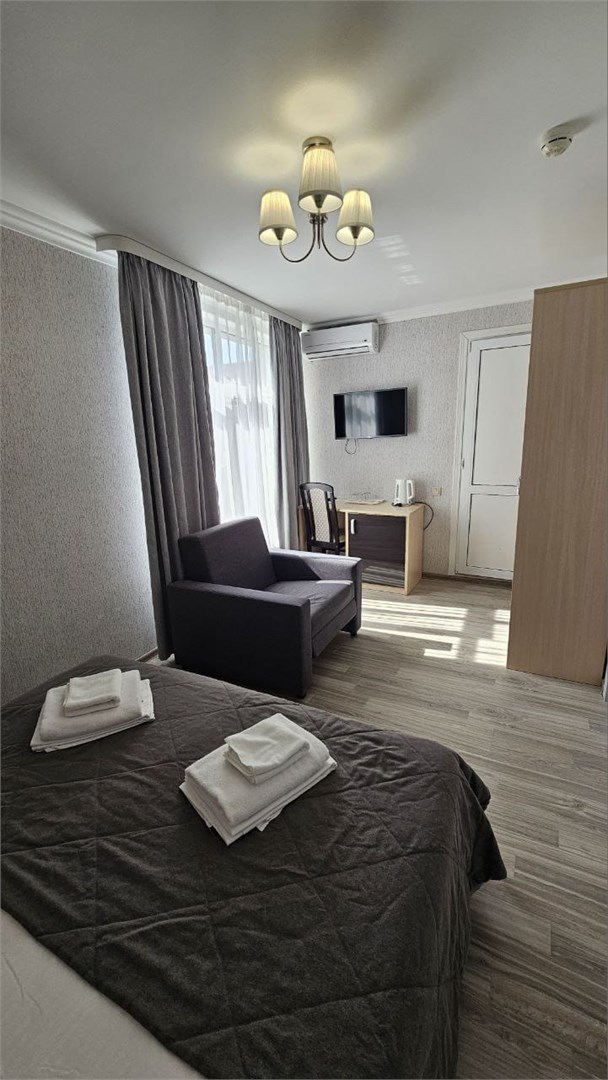 Двухместный улучшенный номер №13 в Елена