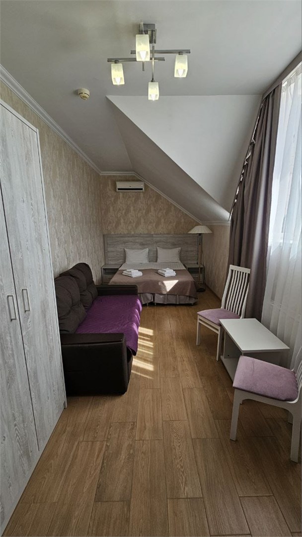 Трёхместный стандартный номер №52 в Елена