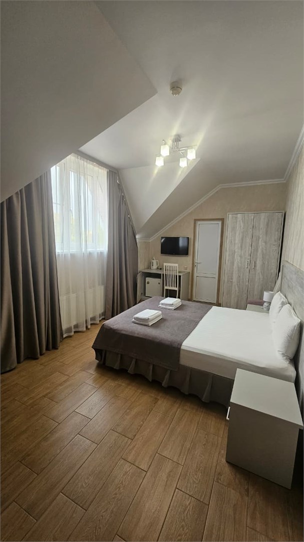 Трёхместный стандартный номер №54 в Елена