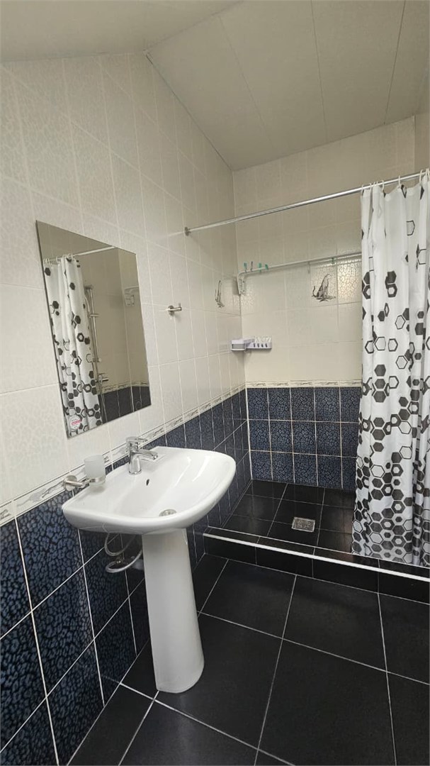 Трёхместный стандартный номер №54 в Елена