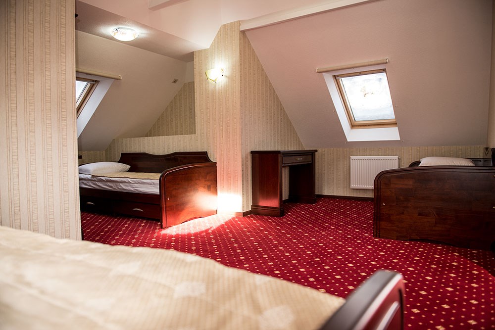 LIGHT в Кристалл 139