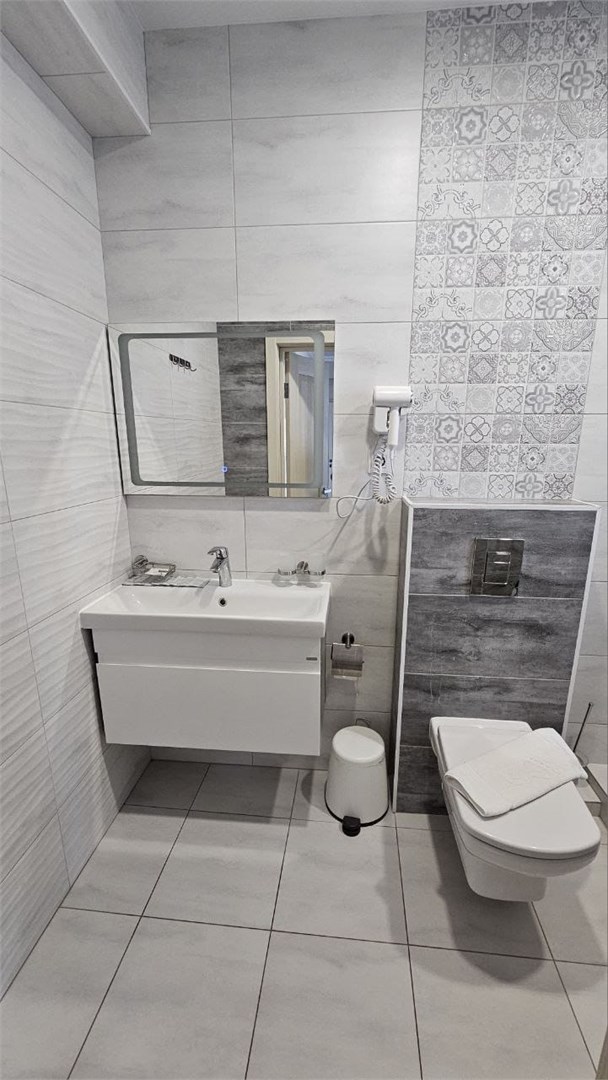 Двухкомнатный люкс с балконом №21 в Елена