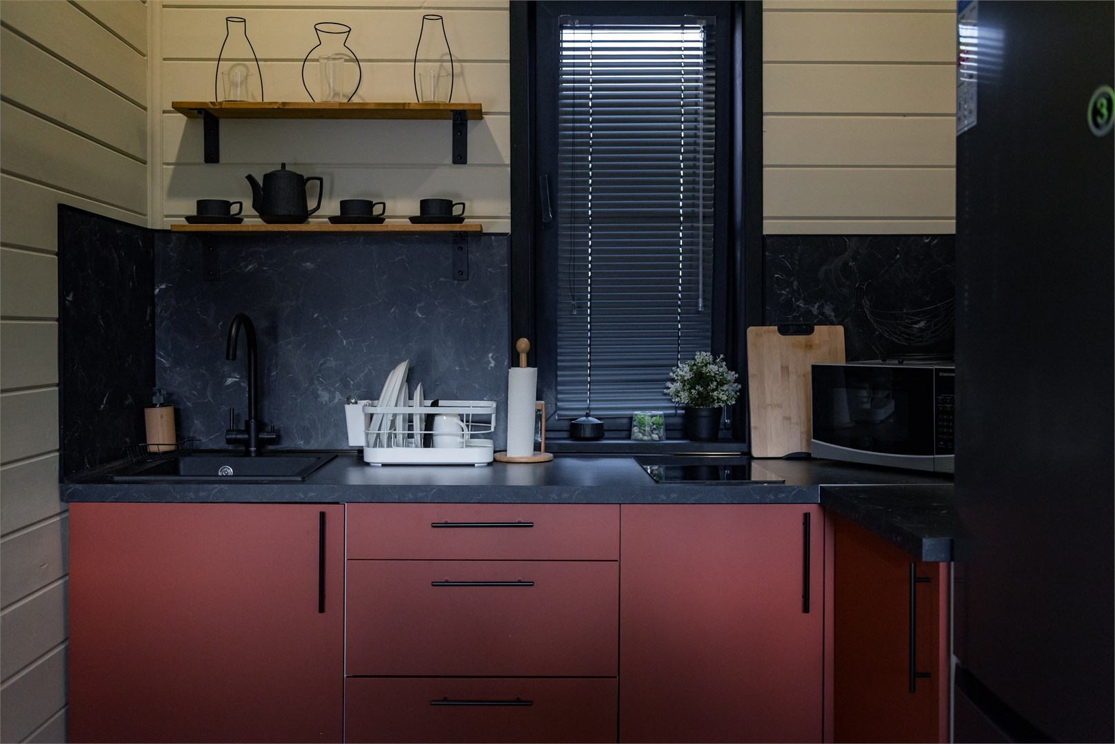 БарнХаус "Жокей" в Эос