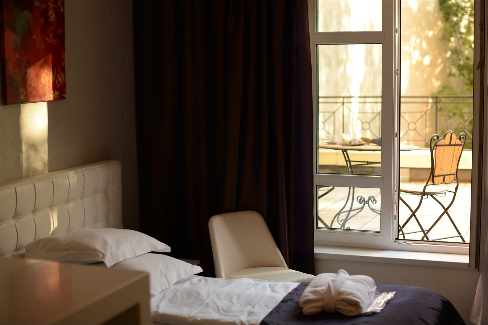 Улучшенный одноместный номер с террасой в Aglaya hotel&courtyard