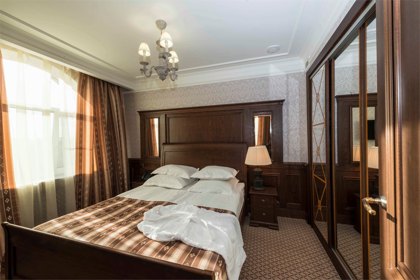 Люкс в Aglaya hotel&courtyard