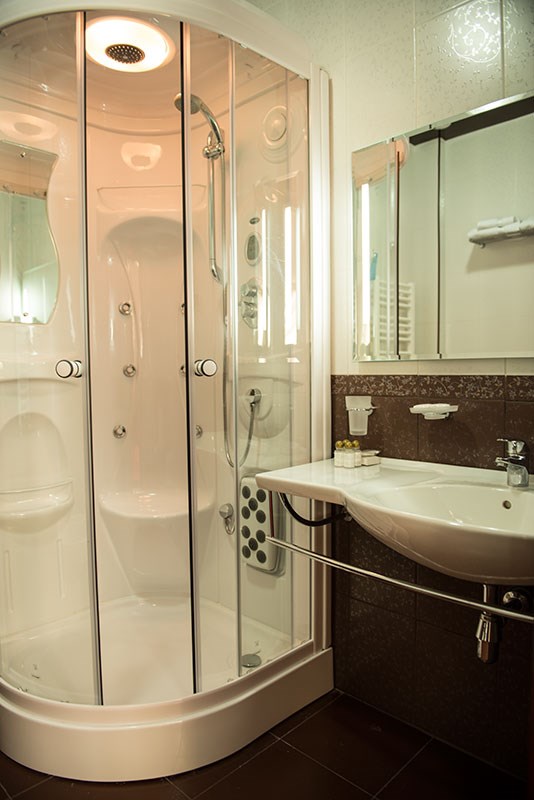 SUITE в Кристалл 139