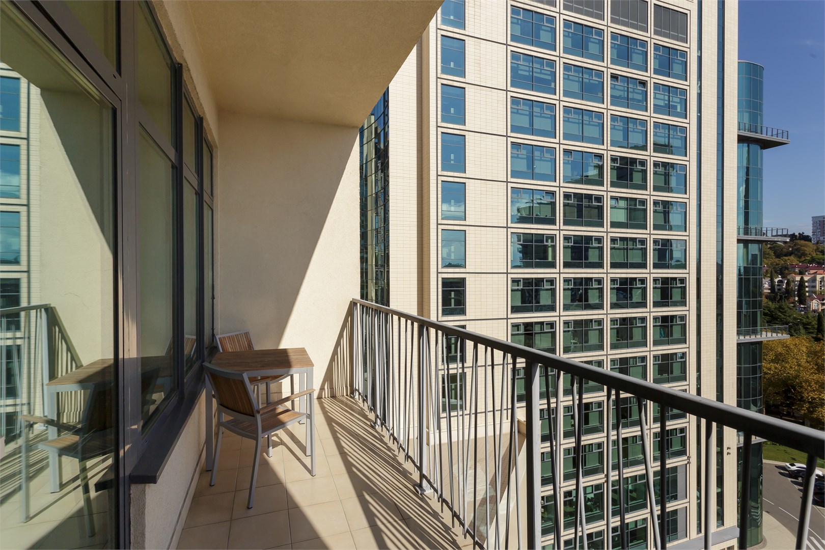 С видом на город, двухкомнатный апартамент с одной спальней (6-15 этаж) в Uplaza