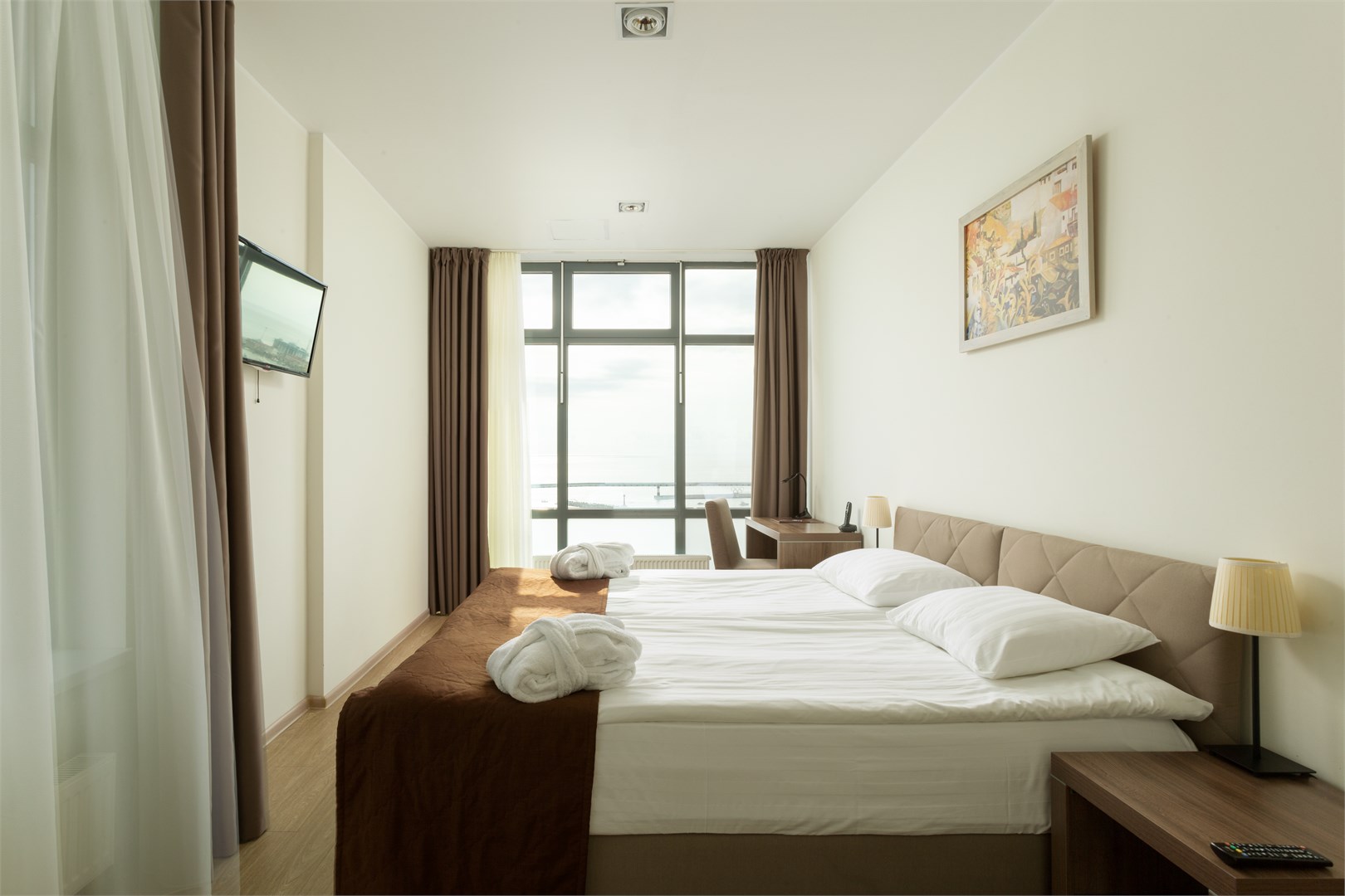 Трехкомнатный апартамент с двумя спальнями (6-11 этаж) вид на море в Uplaza