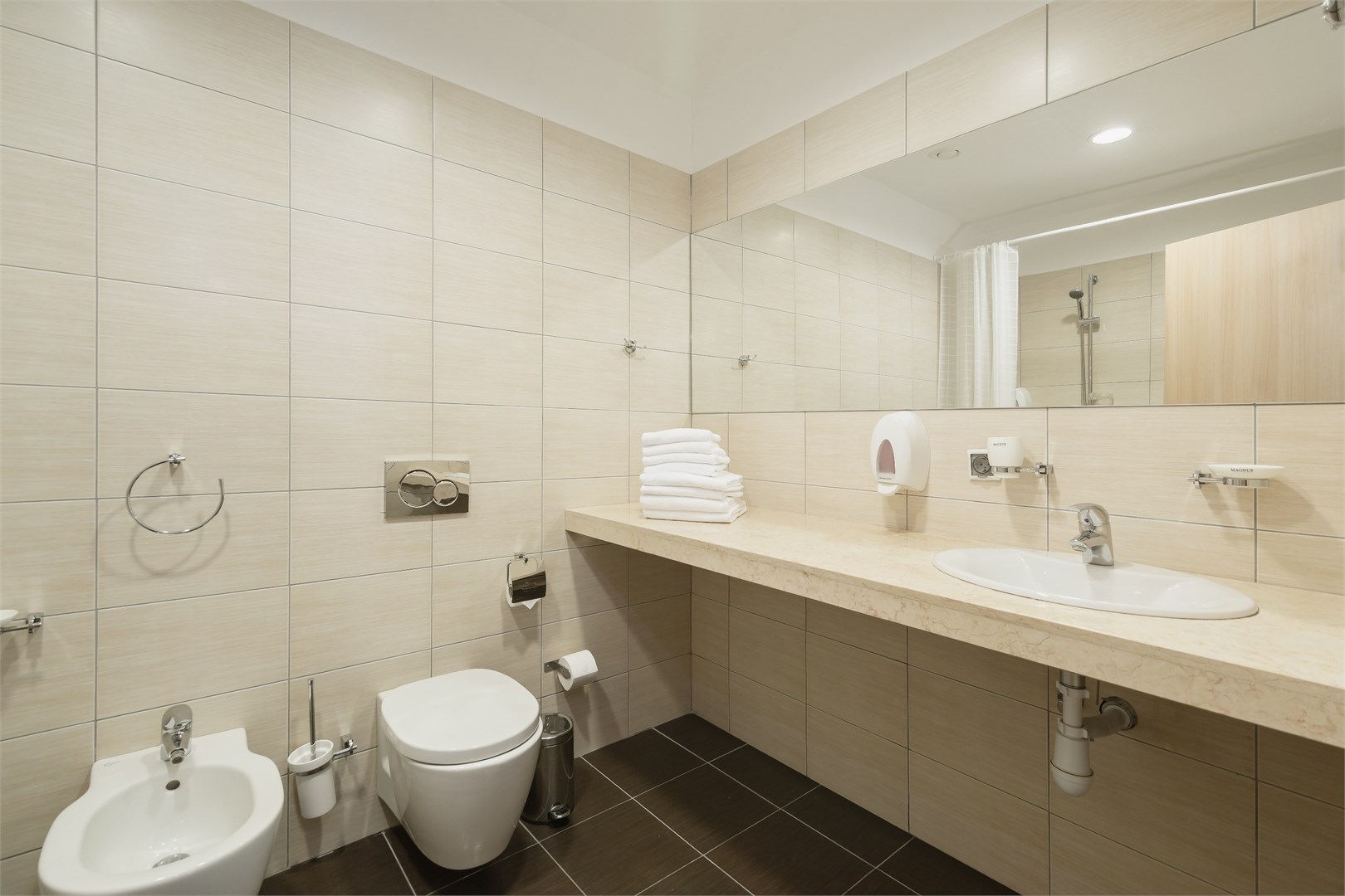 Четырехкомнатный апартамент с тремя спальнями (12-15 этаж) вид на море в Uplaza