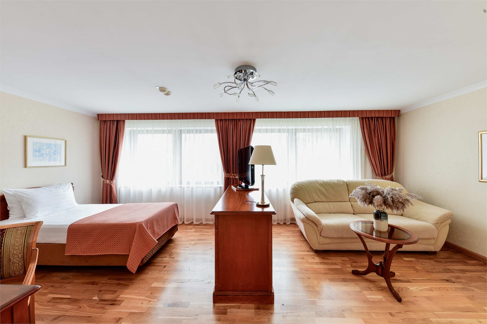 Номер для маломобильных гостей в Moscow country club