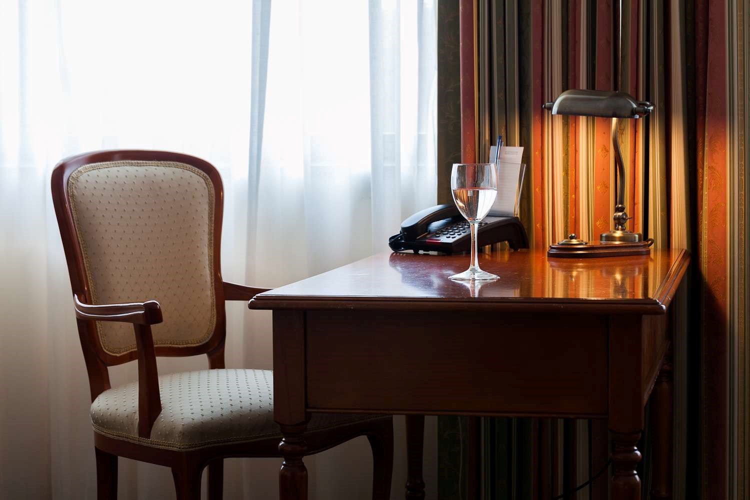 Номер для маломобильных гостей в Moscow country club