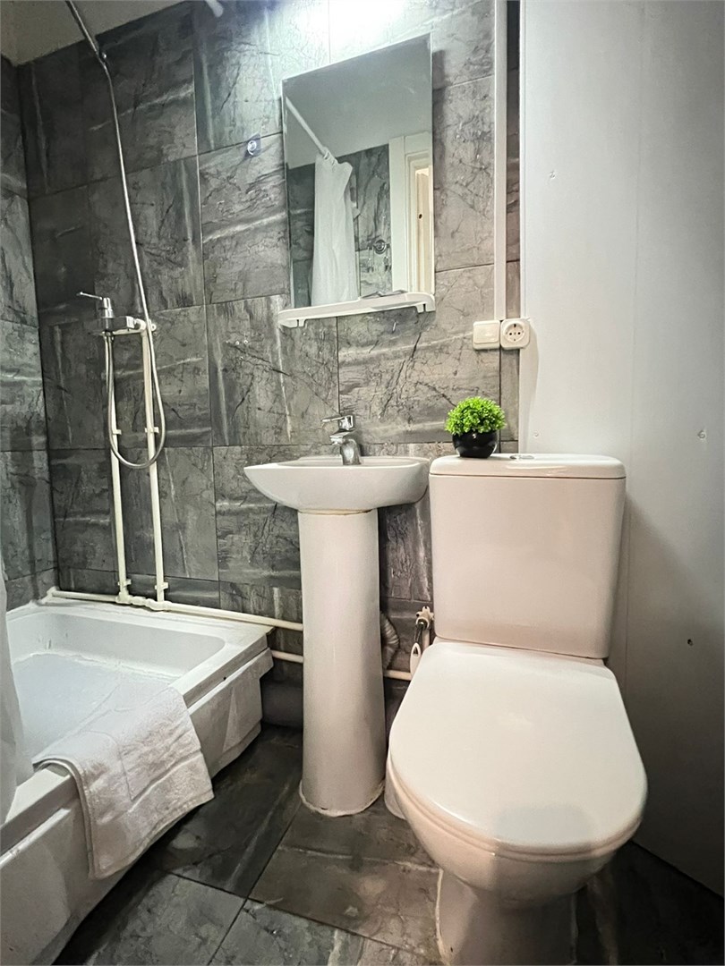 Двухместный стандарт 103 в Ото