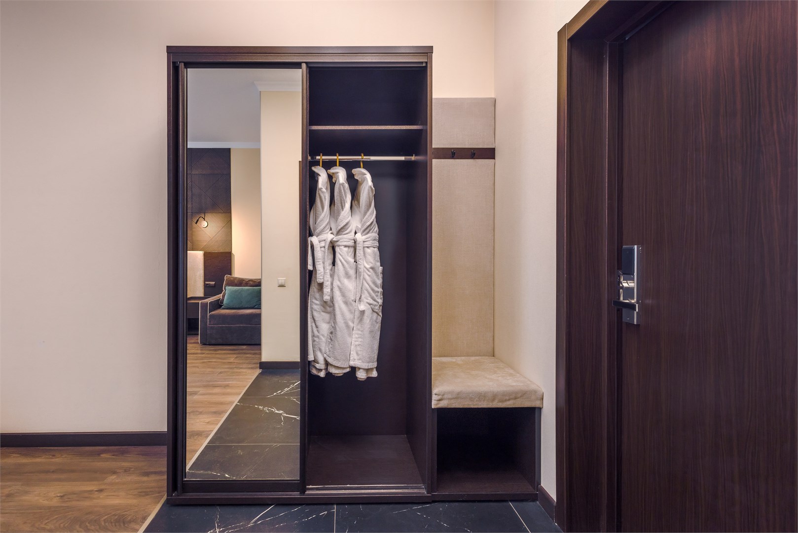 Двухместный номер "Комфорт" Улучшенный с 1 двуспальной кроватью в Ассара