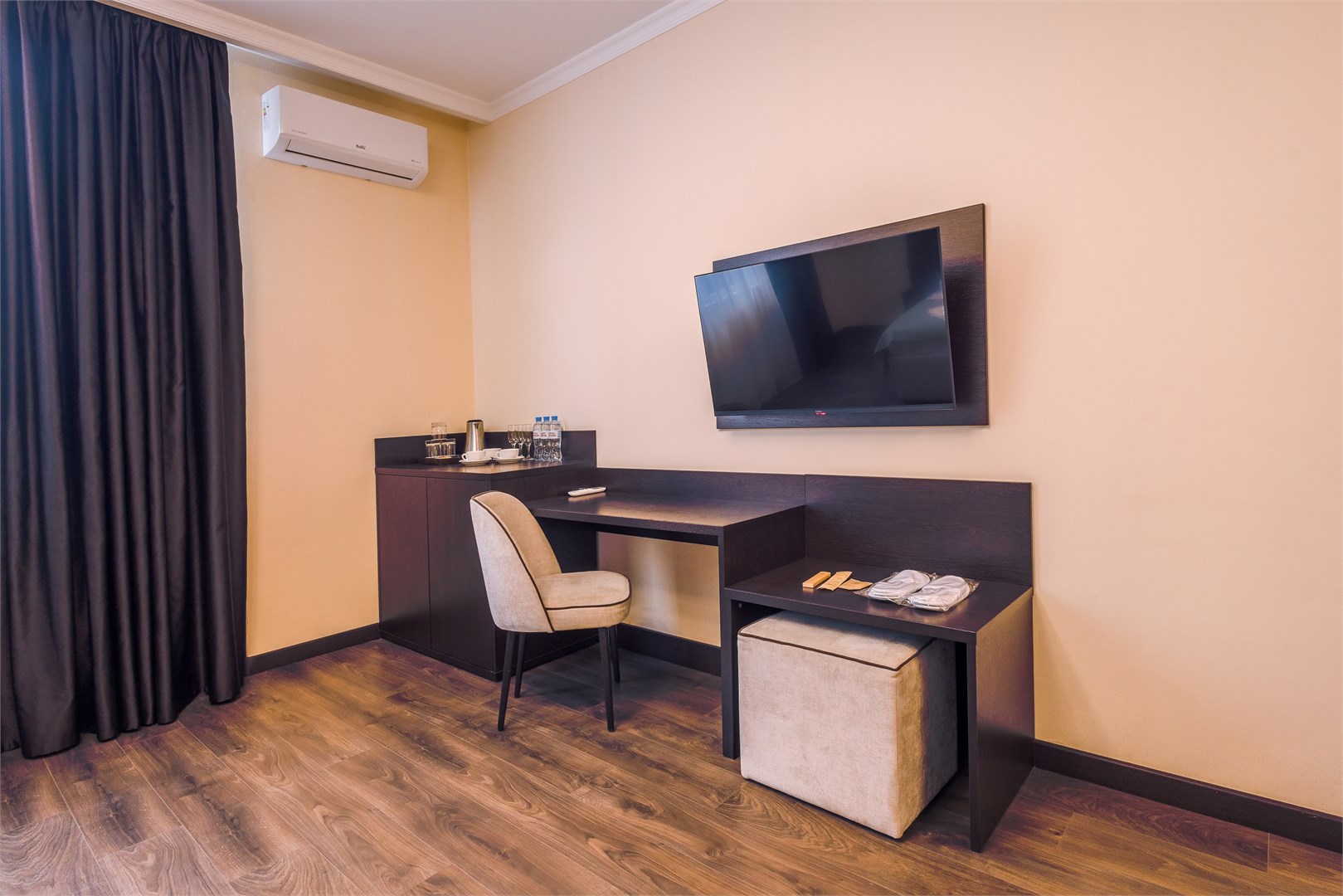 Двухместный номер "Комфорт" Улучшенный с 1 двуспальной кроватью в Ассара