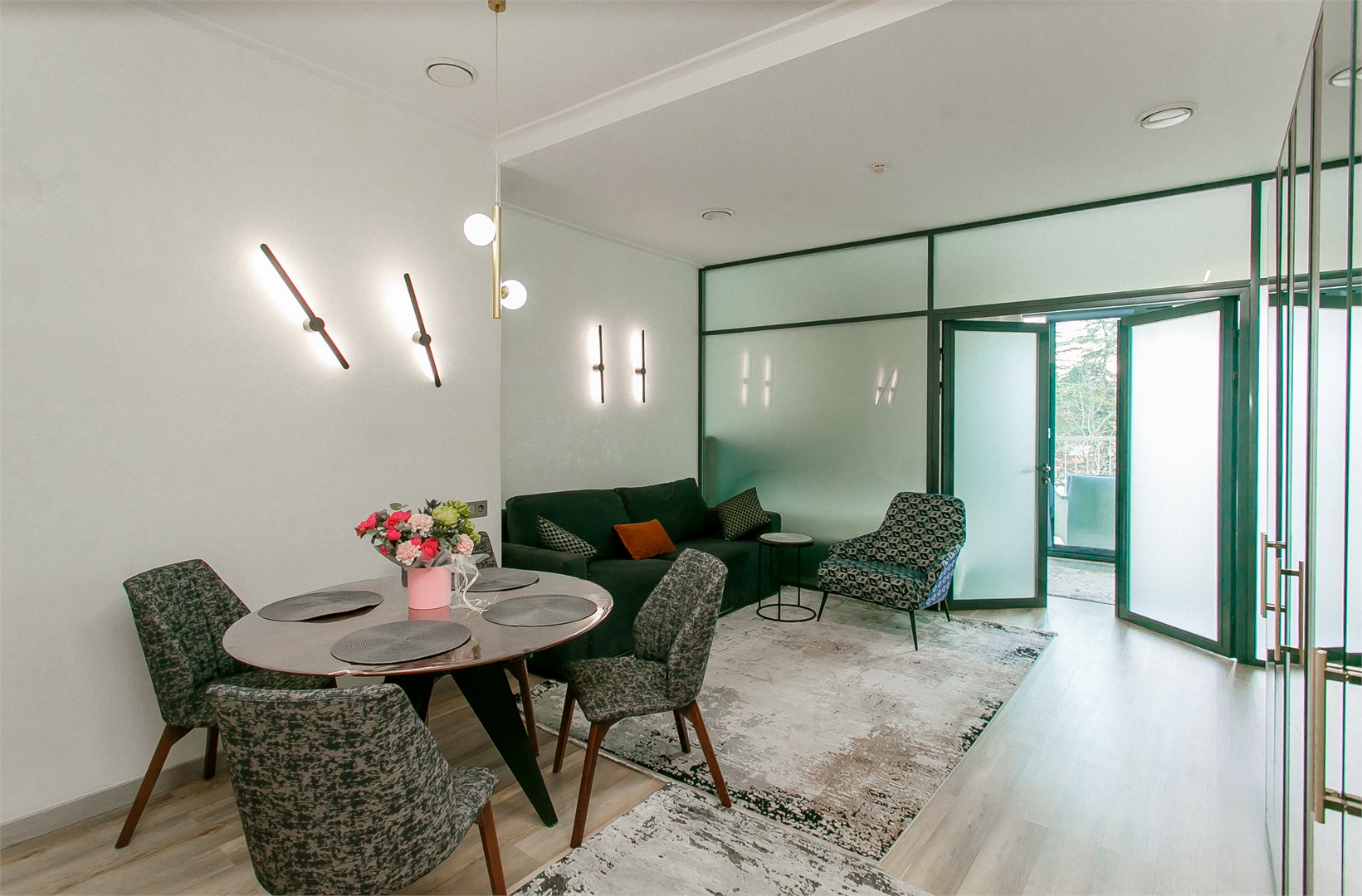 Апартаменты комфорт в Актер Гэлакси