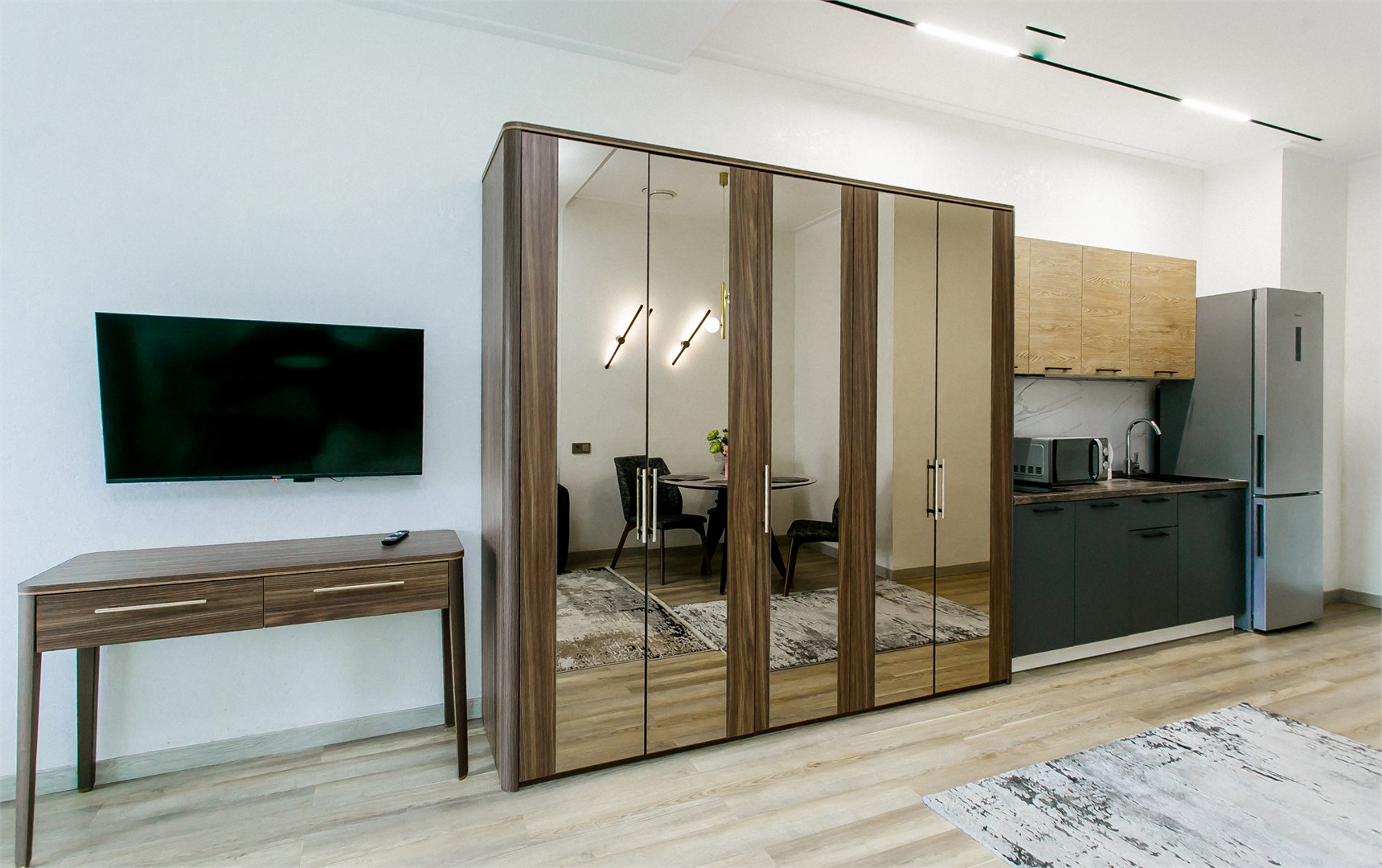 Апартаменты комфорт в Актер Гэлакси