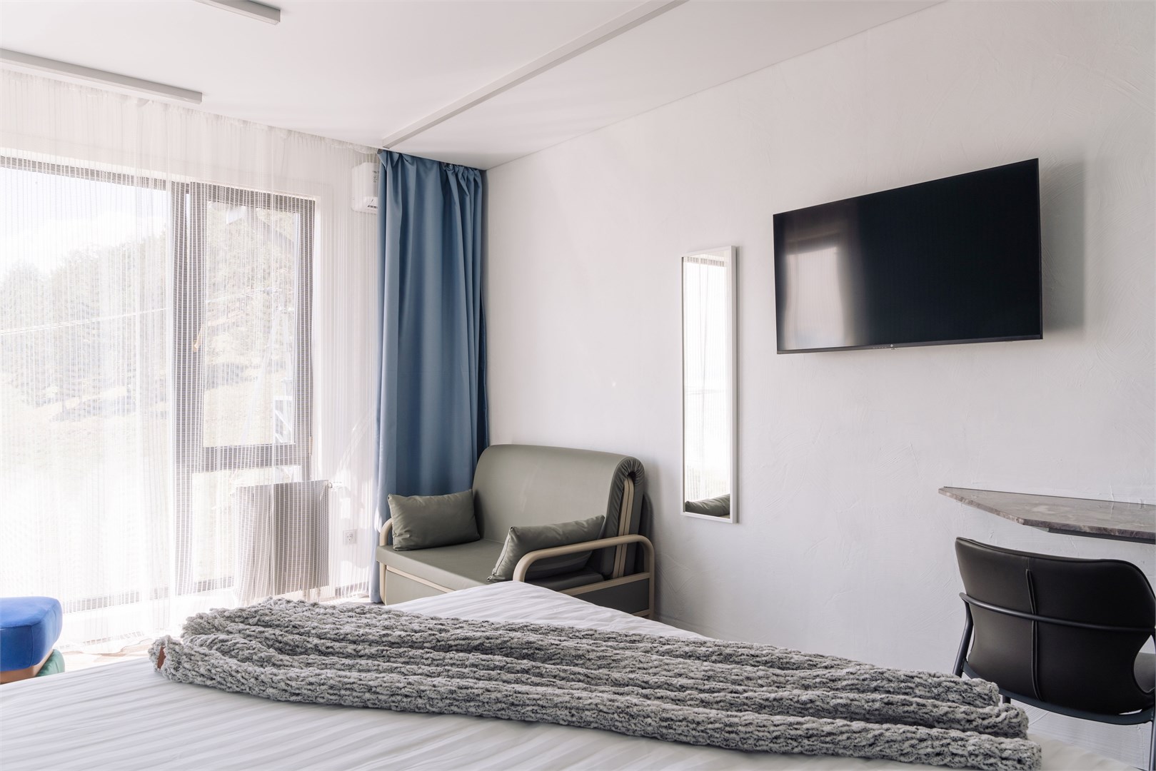 Стандарт с большой двуспальной кроватью в Азатай