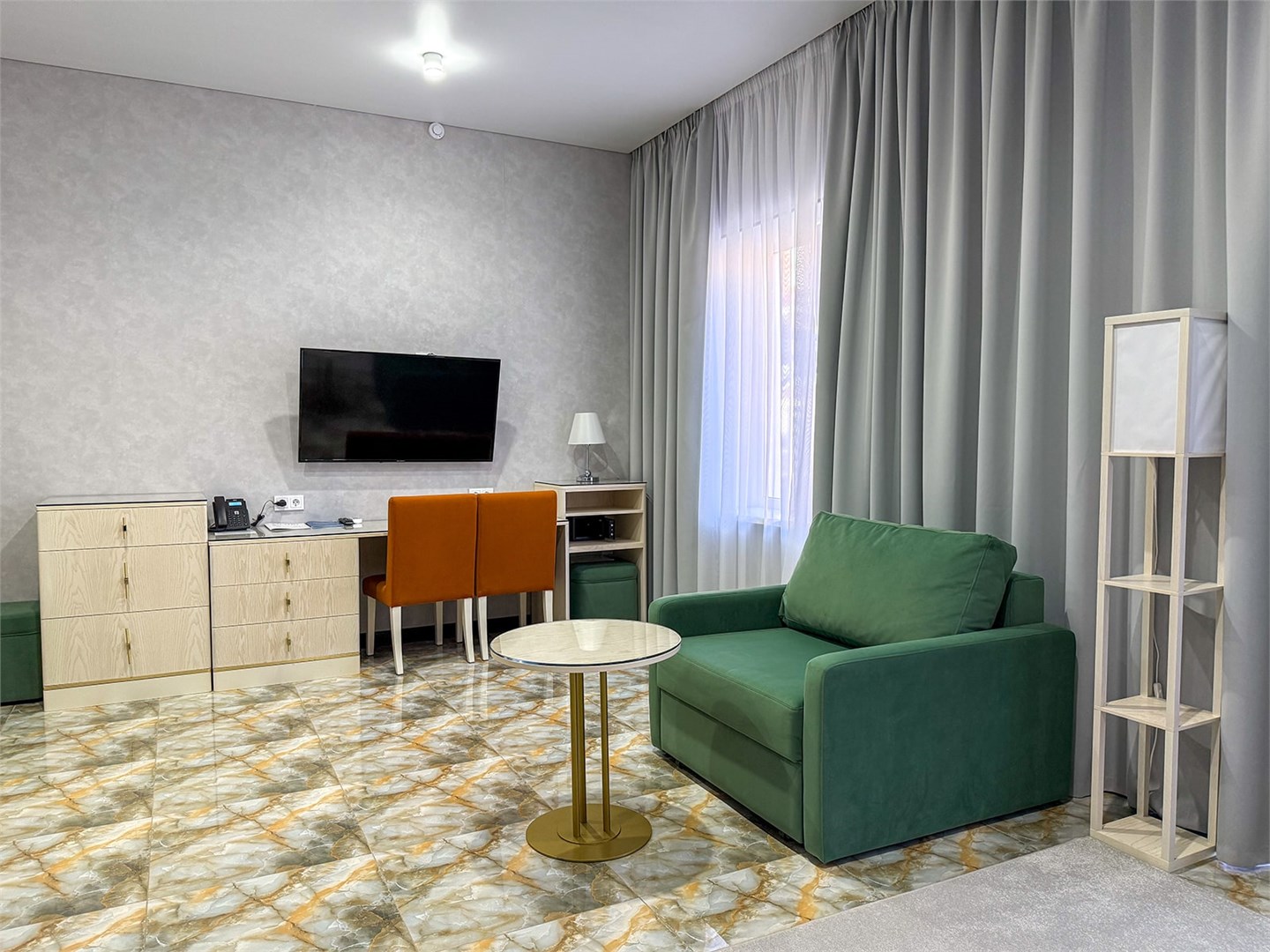 2-местный номер "Семейный", 2х-спальная кровать, повышенной комфортности с доп.местом (Корпуса Вилла "Василиса", Вилла "Анатолия") в Лаба