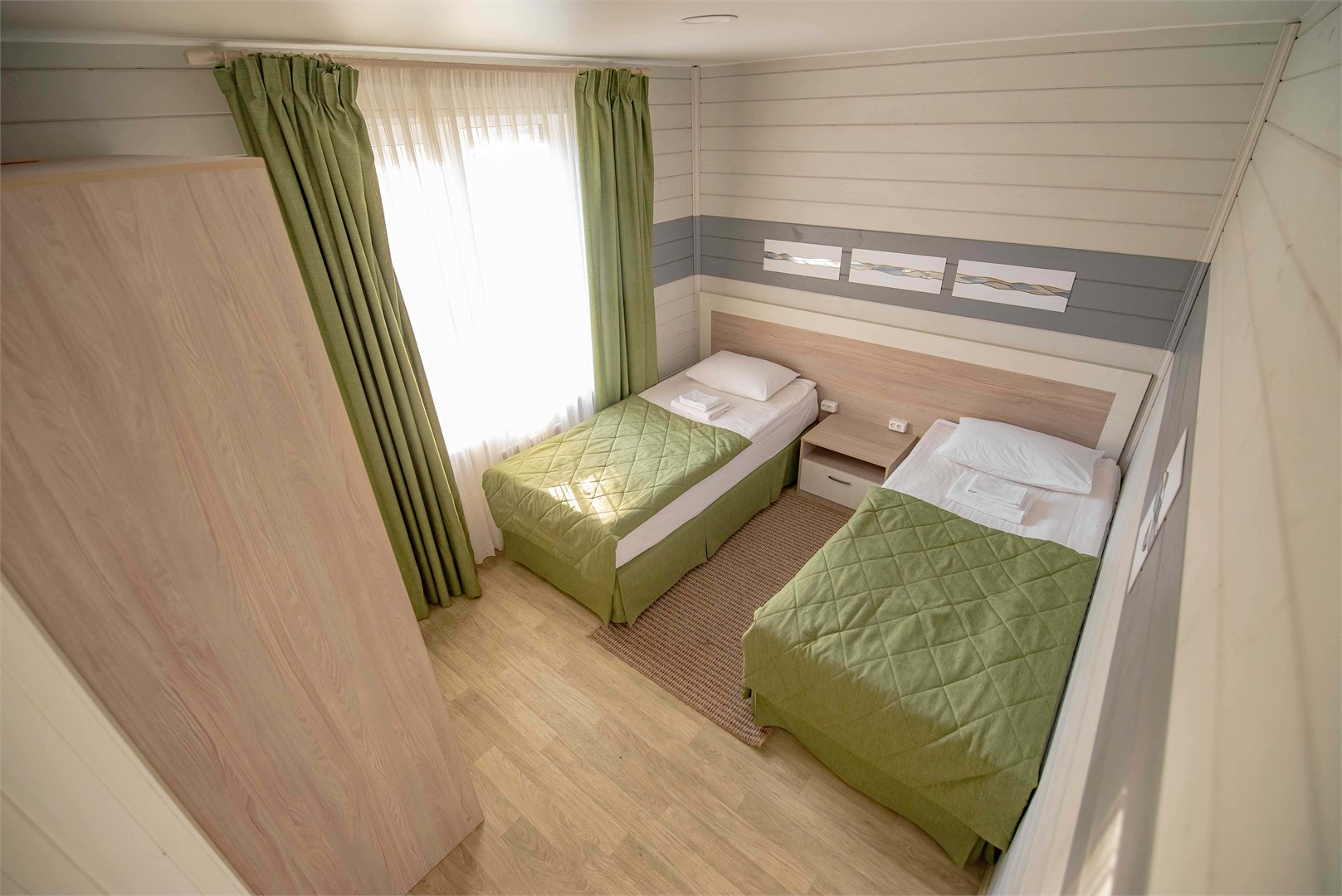 Четырехместный коттедж в Раздолье