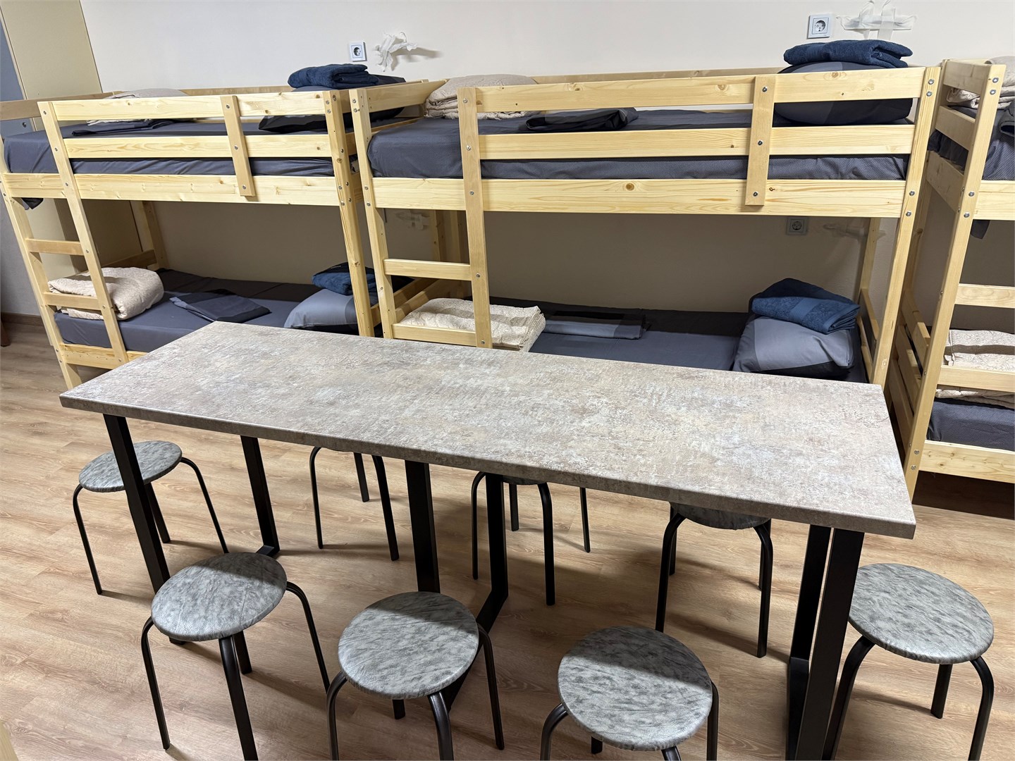 Койко-место в десятиместном номере в Vita