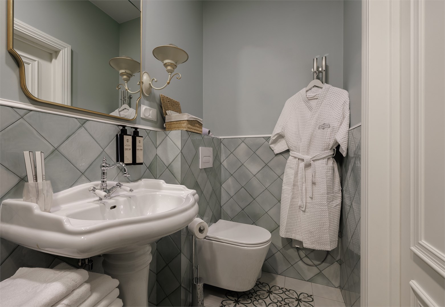 Стандарт dbl "Пиковая дама" в Симфония