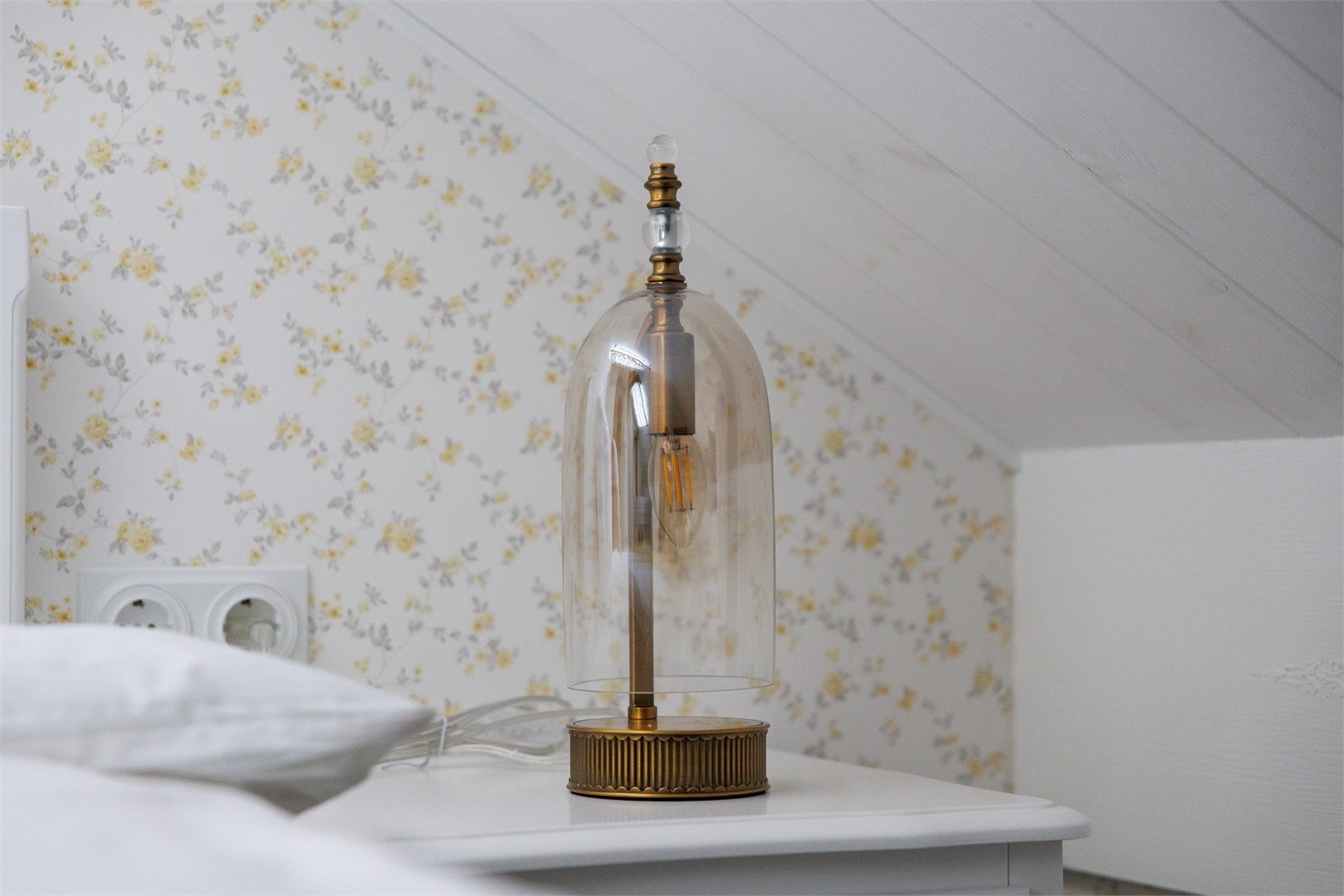 Стандарт мансардный dbl "Вальс цветов" в Симфония