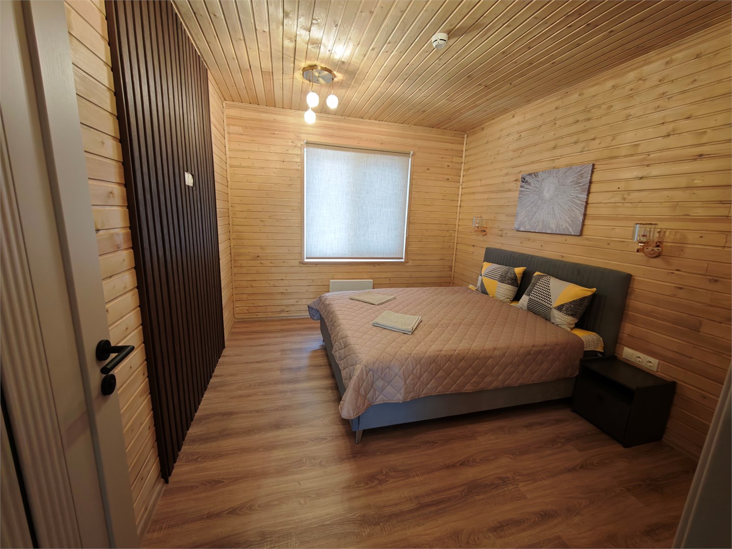 Большой дом с кухней в Деревенька в лесу