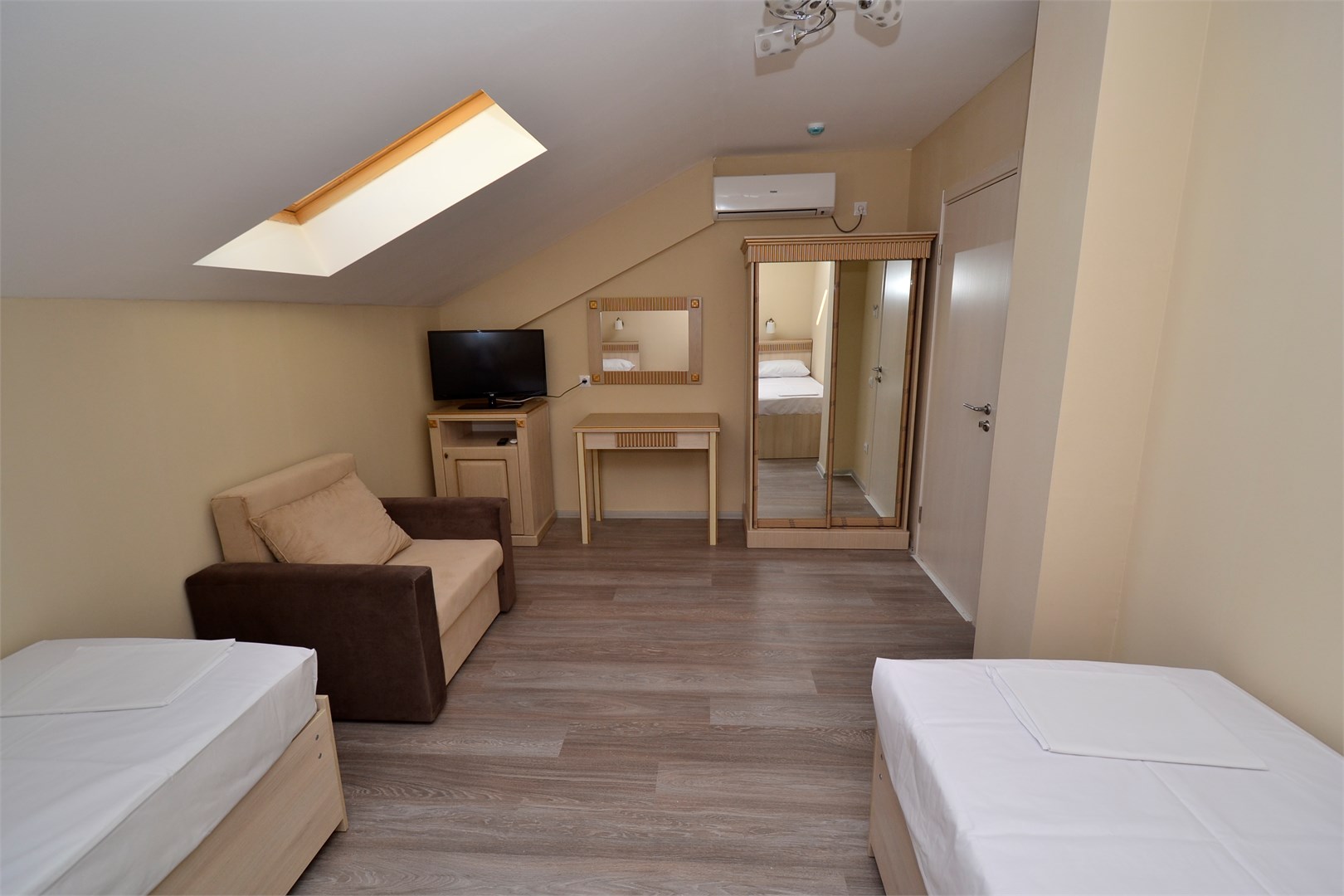 Эконом мансарда в Venera resort