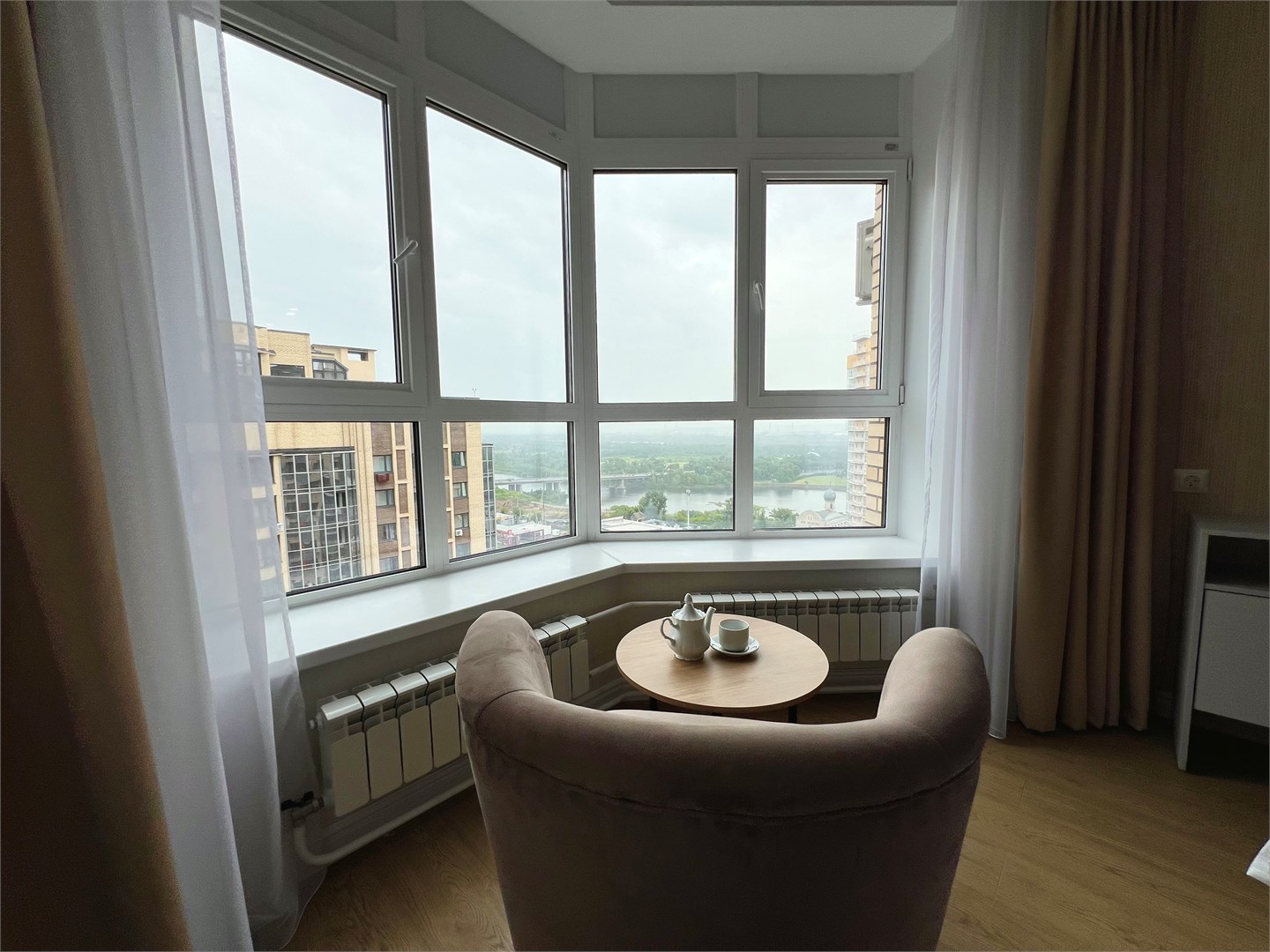 Студия комфорт с красивым видом на Енисей в Alliance apart