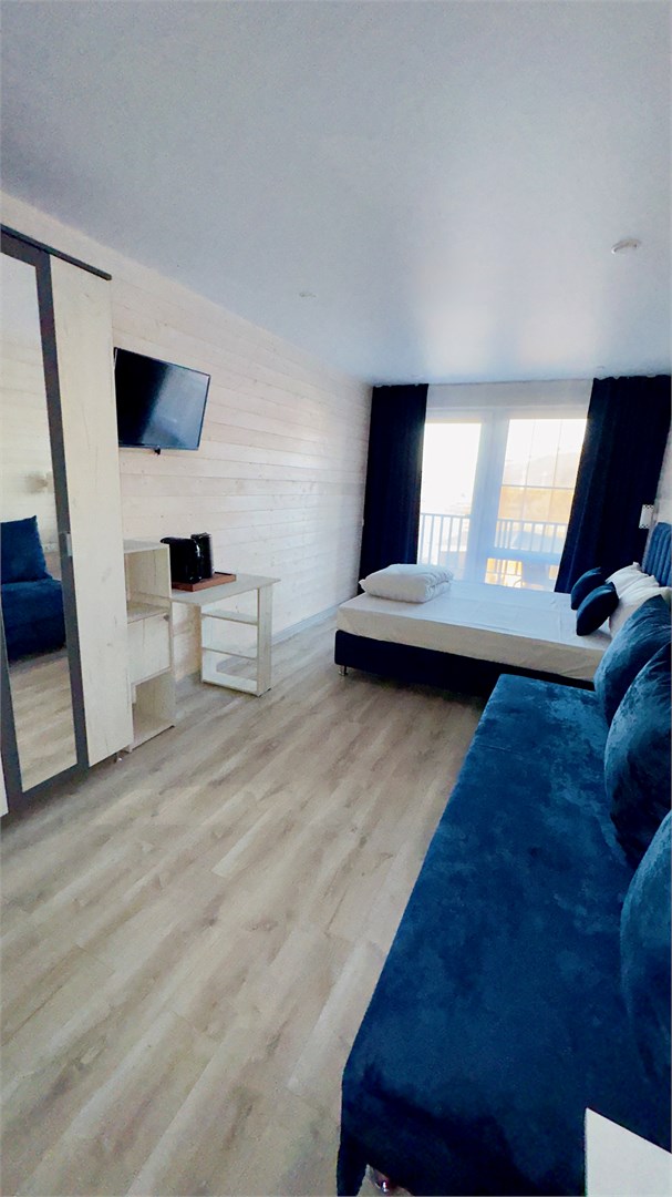 Номер комфорт с видом на горы в Парадиз в горах