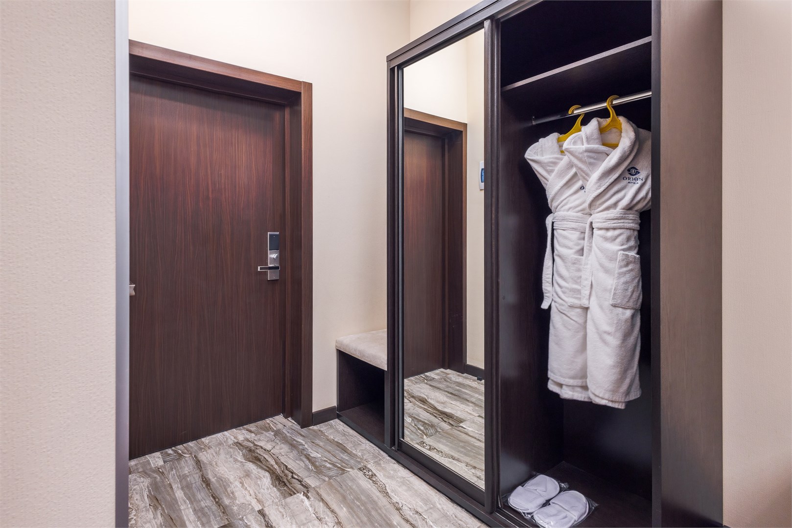 Двухместный номер "Комфорт" с раздельными кроватями в Ассара