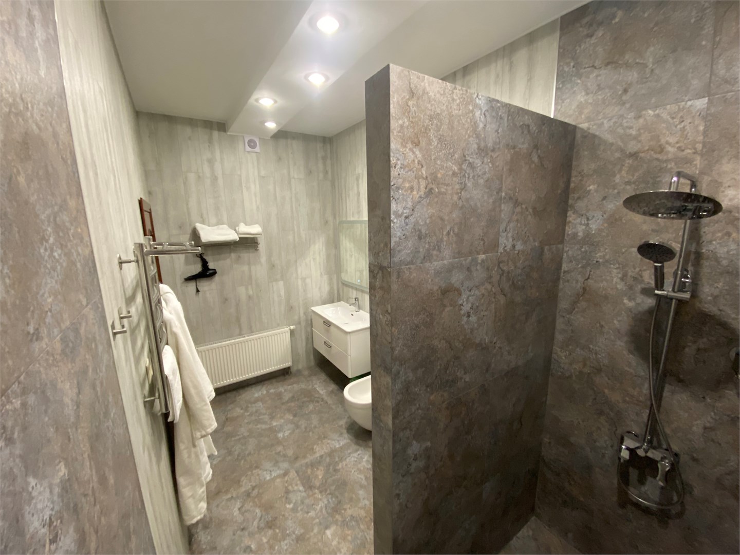 Делюкс с балконом в Над рекой