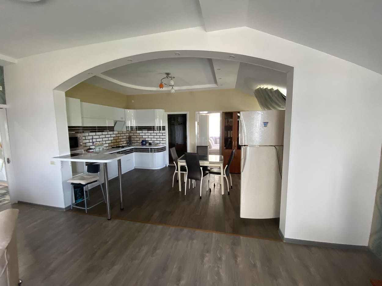 Семейный номер с двумя спальнями в Над рекой