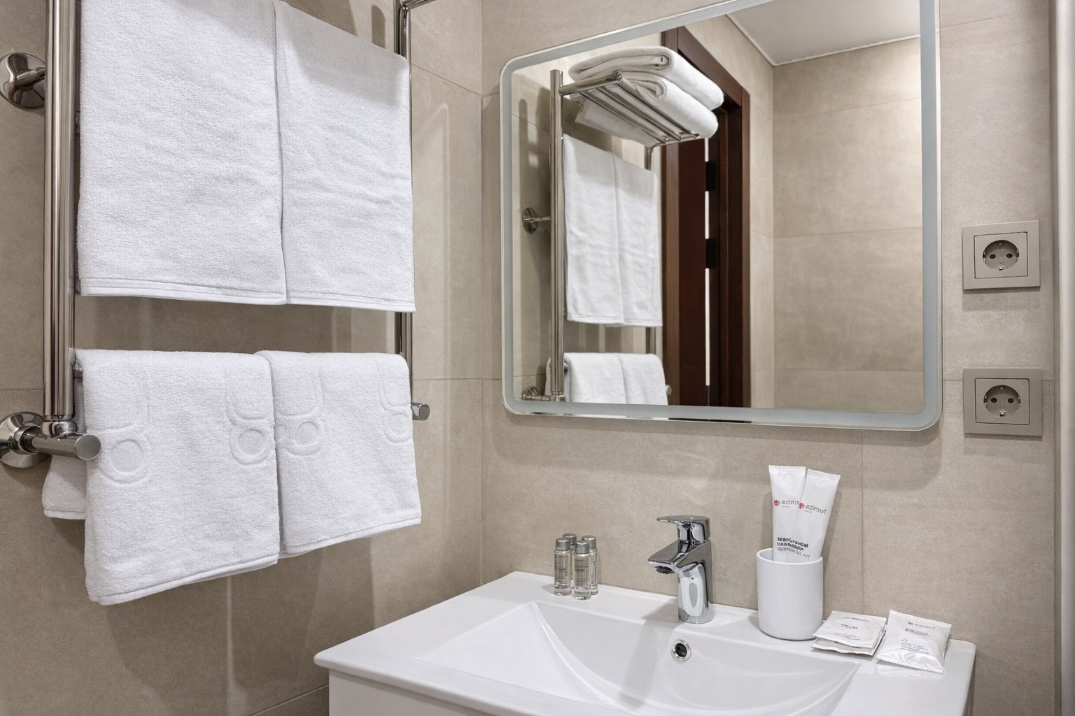 Стандарт с двумя раздельными кроватями в Azimut Парк Отель