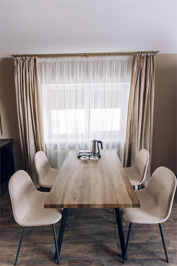 Номер для 6 гостей с двумя двухярусными кроватями и диваном (4) в Chalet Briole