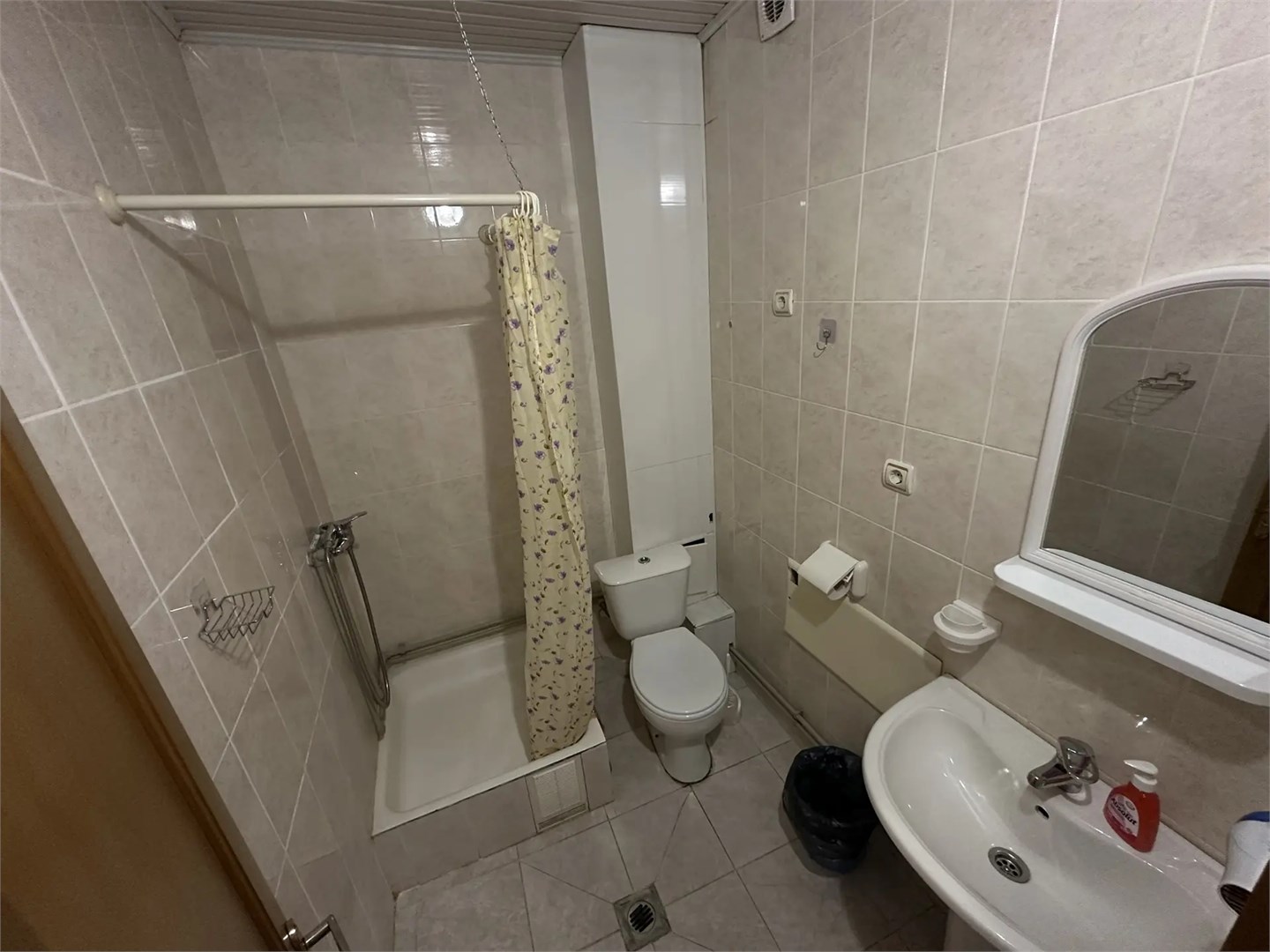 Стандарт с одной двуспальной кроватью в Каролина