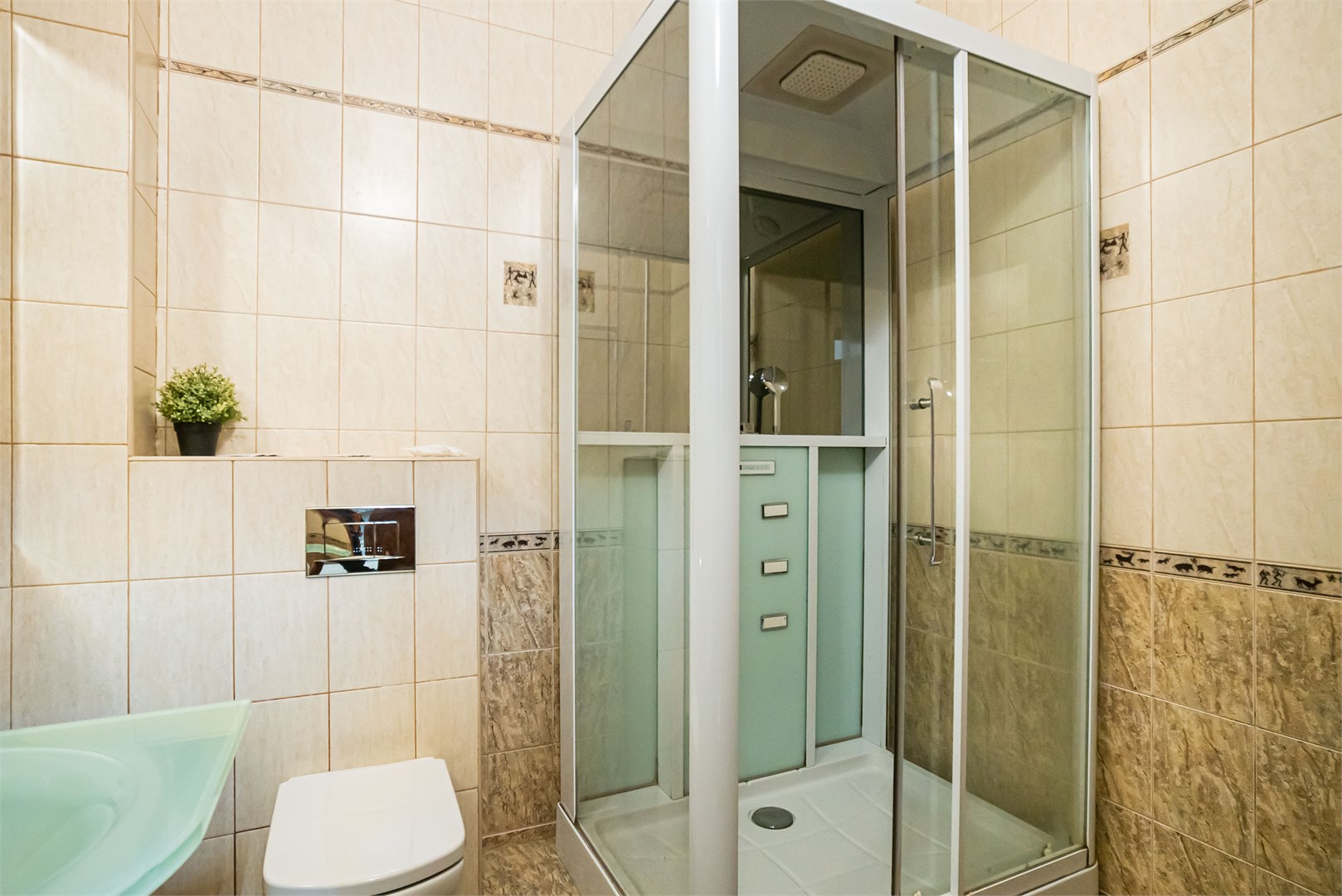 Трехкомнатный семейный 4+2 в Анфиса