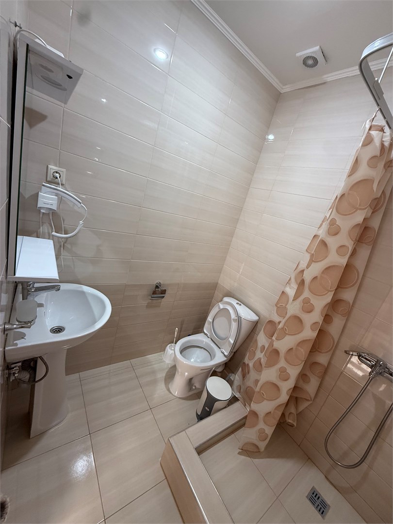 Трехместный номер с видом на горы в Карат