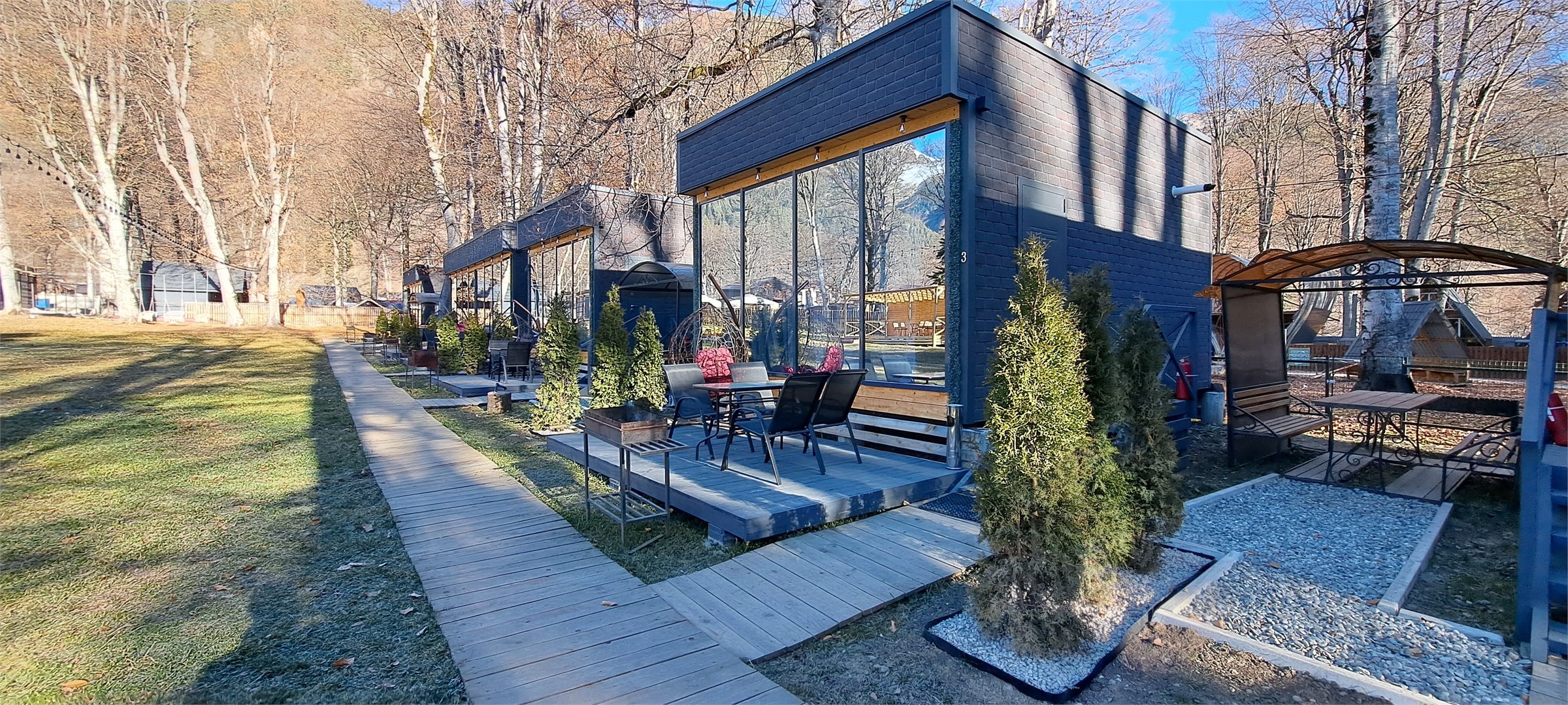 КОТТЕДЖ С ПАНОРАМНЫМ ВИДОМ СТУДИЯ в База отдыха